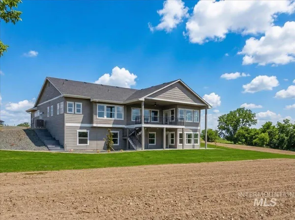 $1,171,000 | 25701 Clydesdale Lane, Parma, ID 83660