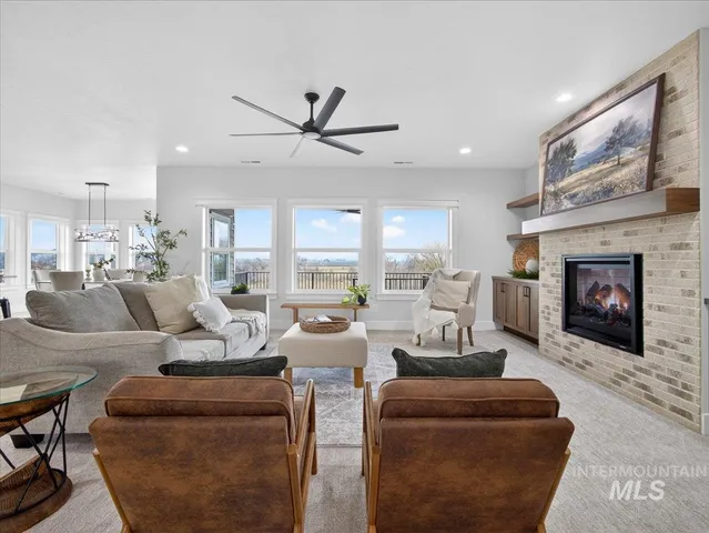 $1,175,000 | 25701 Clydesdale Lane, Parma, ID 83660