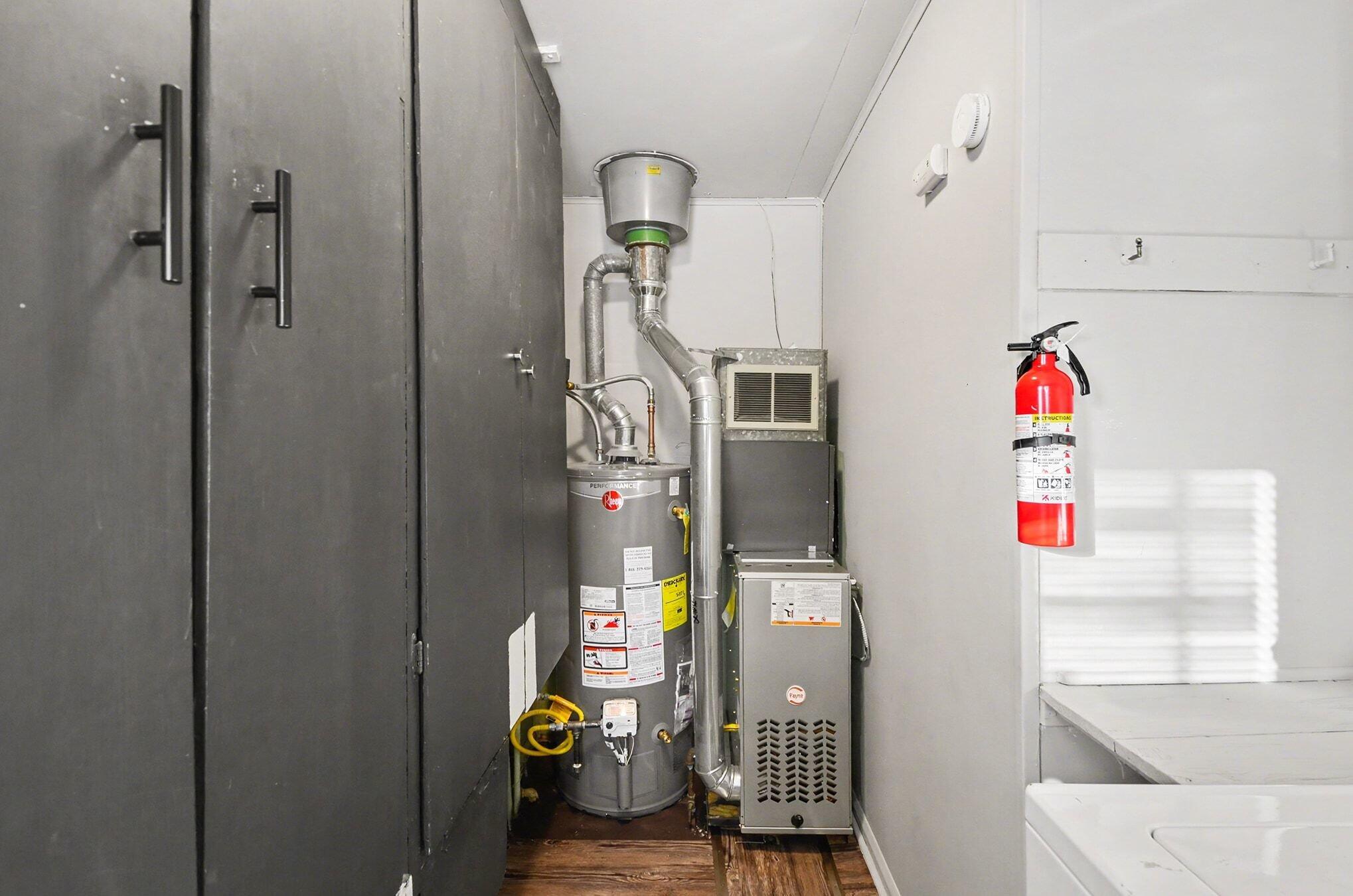 809 North Elm Avenue Jackson, MI 49202 - Photo 7 of 15 010_dsc_0018_543