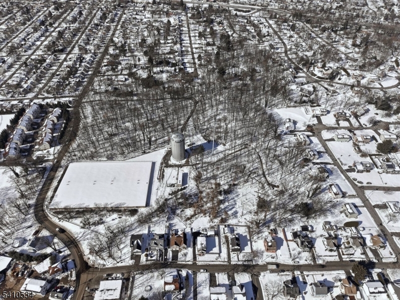 401 Acacia Road Scotch Plains, NJ 07076 - Photo 3 of 10