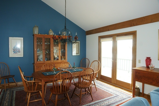 108 Aspen Road Moneta, VA 24121 - Photo 6 of 12 Dining Room