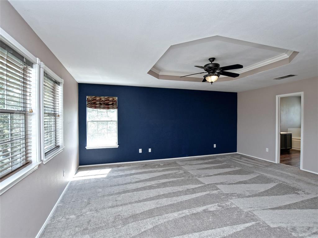 3031 Bent Tree Loop Round Rock, TX 78681 - Photo 15 of 28 Large primary bedroom