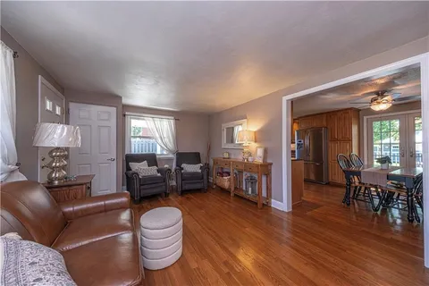 $340,000 | 279 Southward Drive, Coraopolis, PA 15108