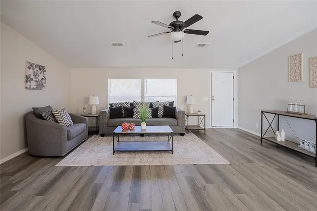 $299,900 | 952 Saddlewood Boulevard, Lakeland, FL 33809