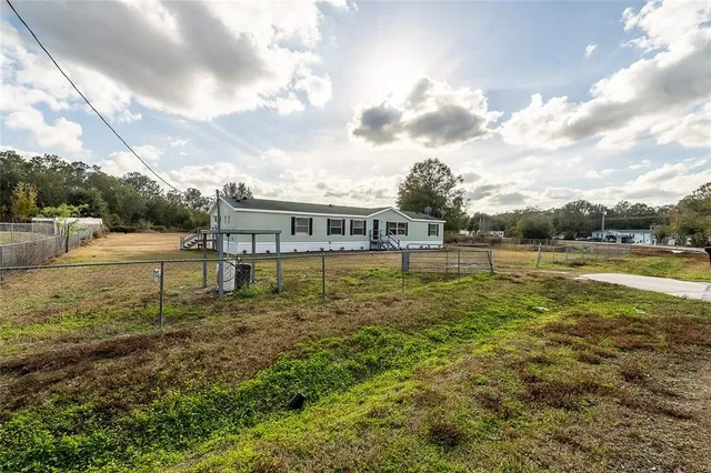 $299,900 | 952 Saddlewood Boulevard, Lakeland, FL 33809