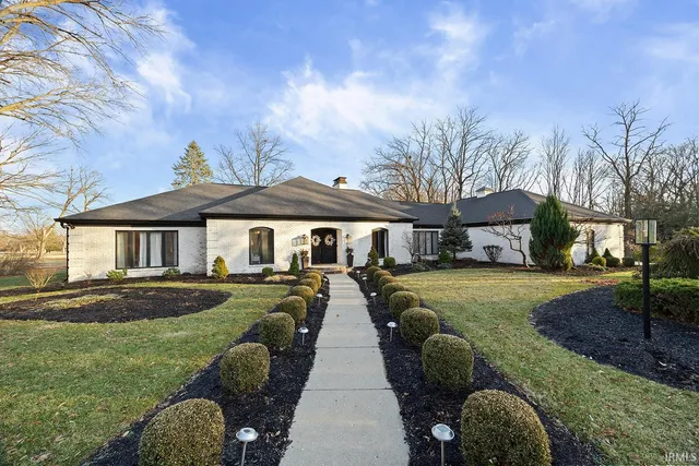 $750,000 | 52 Eagle Crest Court, West Lafayette, IN 47906