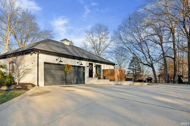 $750,000 | 52 Eagle Crest Court, West Lafayette, IN 47906