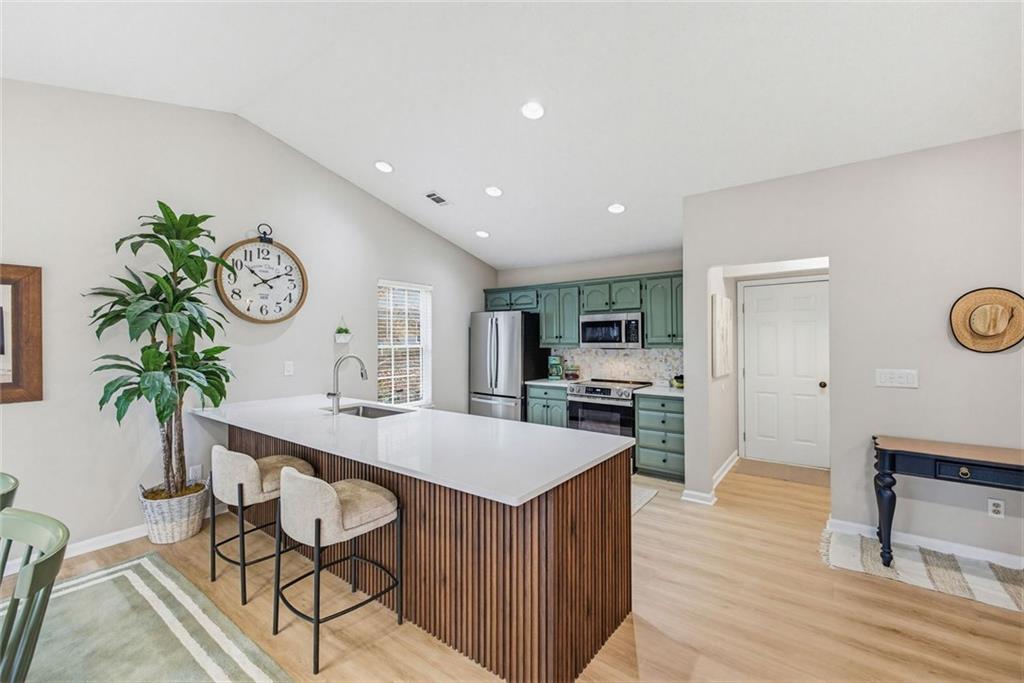 2740 Samples Road Cumming, GA 30041 - Photo 3 of 33