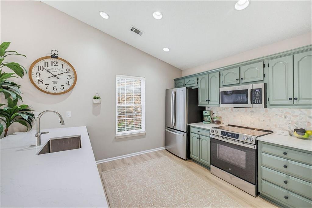 2740 Samples Road Cumming, GA 30041 - Photo 5 of 33