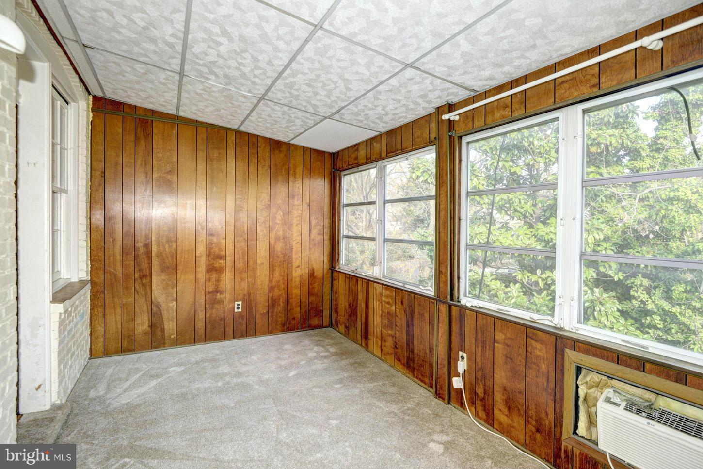 2417 Tunlaw Road Northwest Washington, DC 20007 - Photo 12 of 18 Family Room