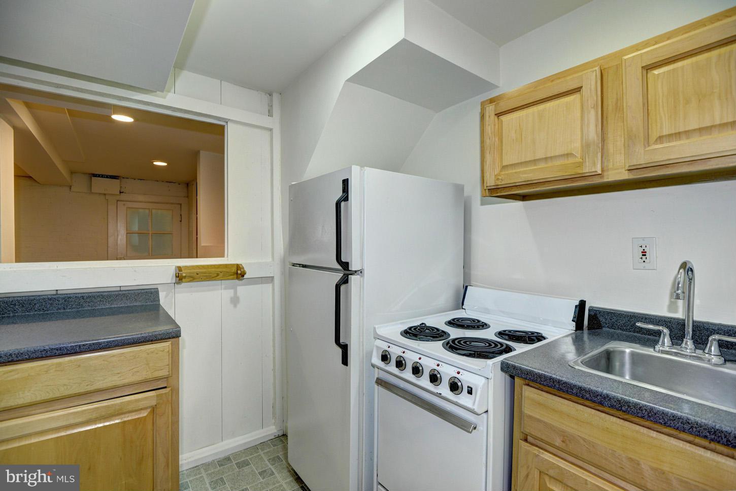 2417 Tunlaw Road Northwest Washington, DC 20007 - Photo 13 of 18 Kitchen