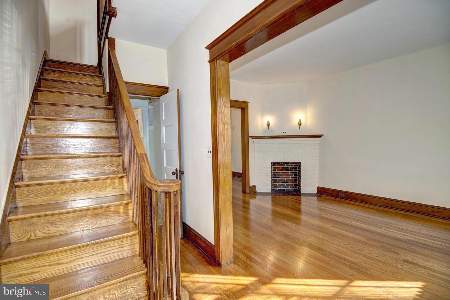2417 Tunlaw Road Northwest Washington, DC 20007 - Photo 3 of 18 Interior (General)