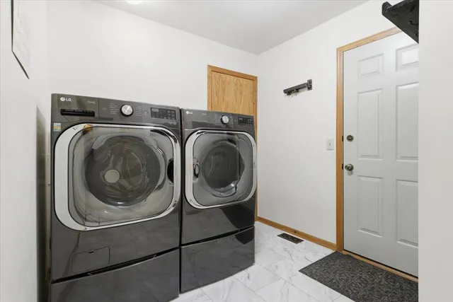 $580,000 | 1787 St Andrew's Place, New Richmond, WI 54017