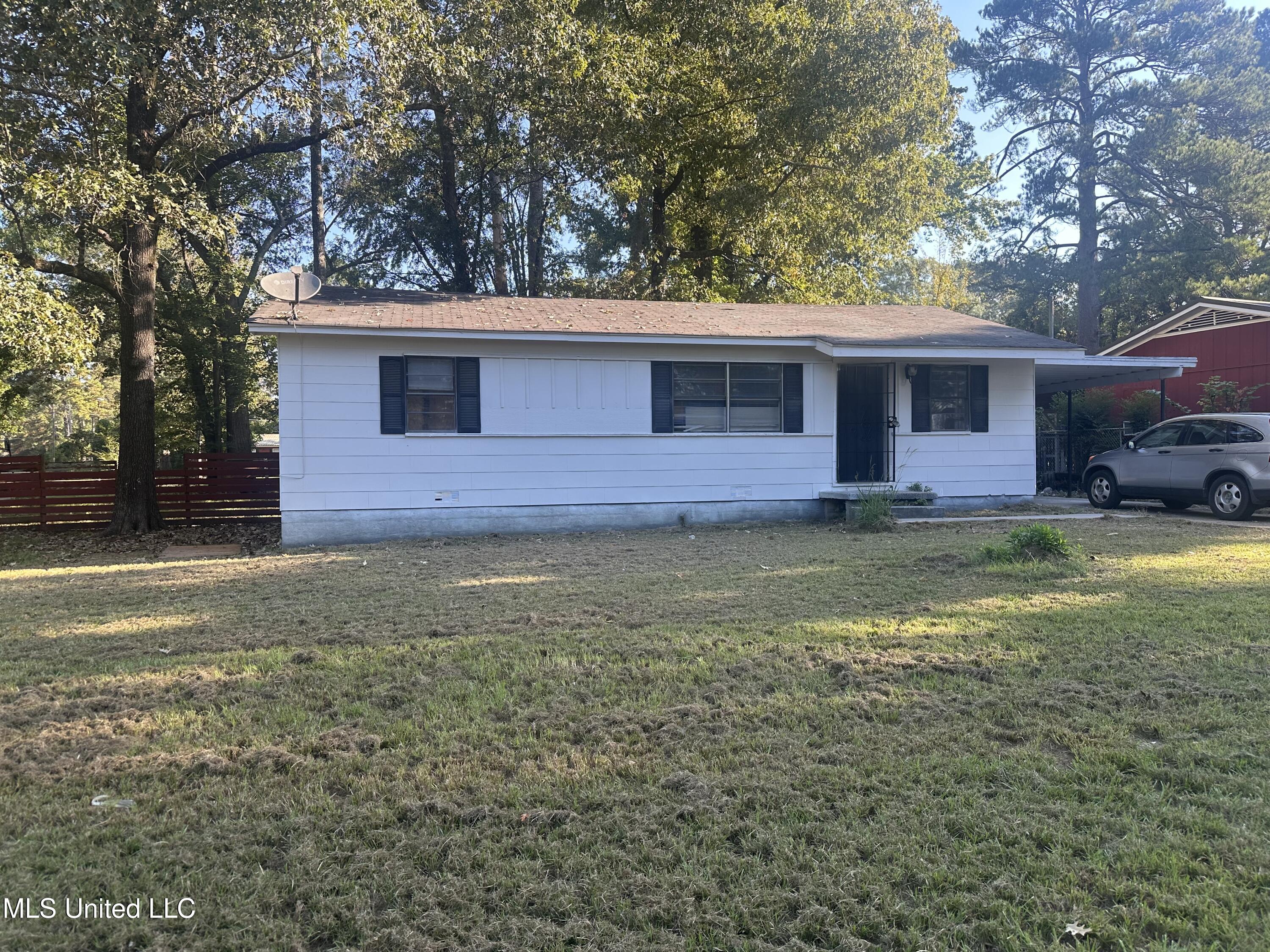 410 Oneida Avenue Jackson, MS 39212 - Photo 1 of 22 Front