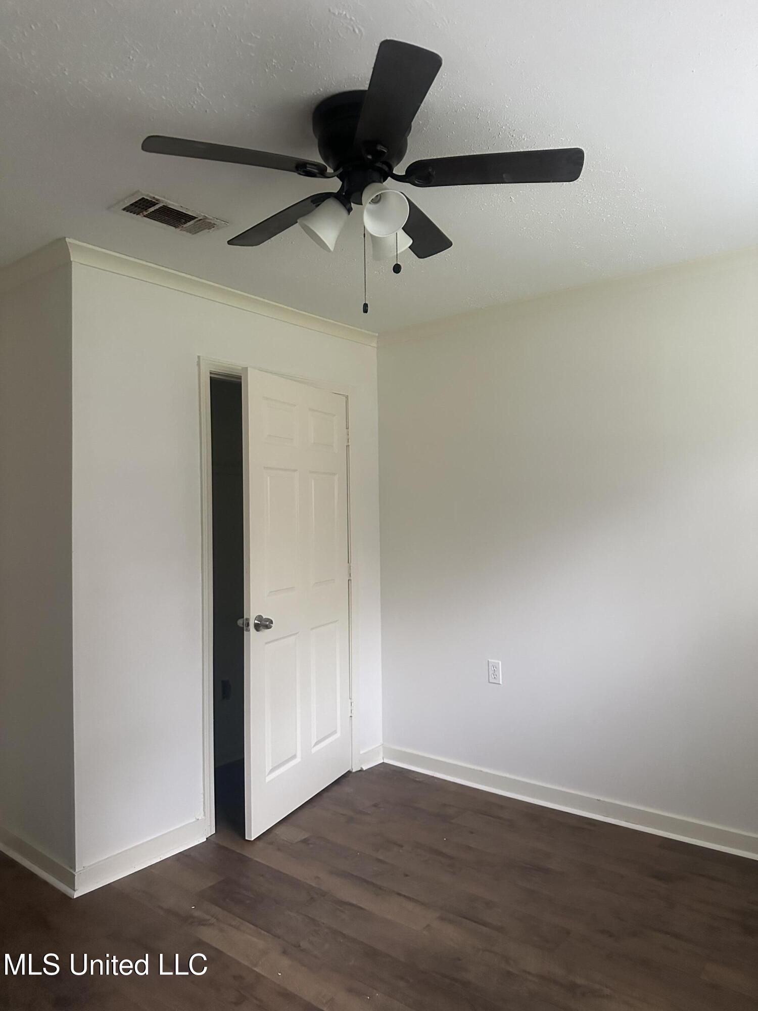 410 Oneida Avenue Jackson, MS 39212 - Photo 15 of 22 IMG_2961