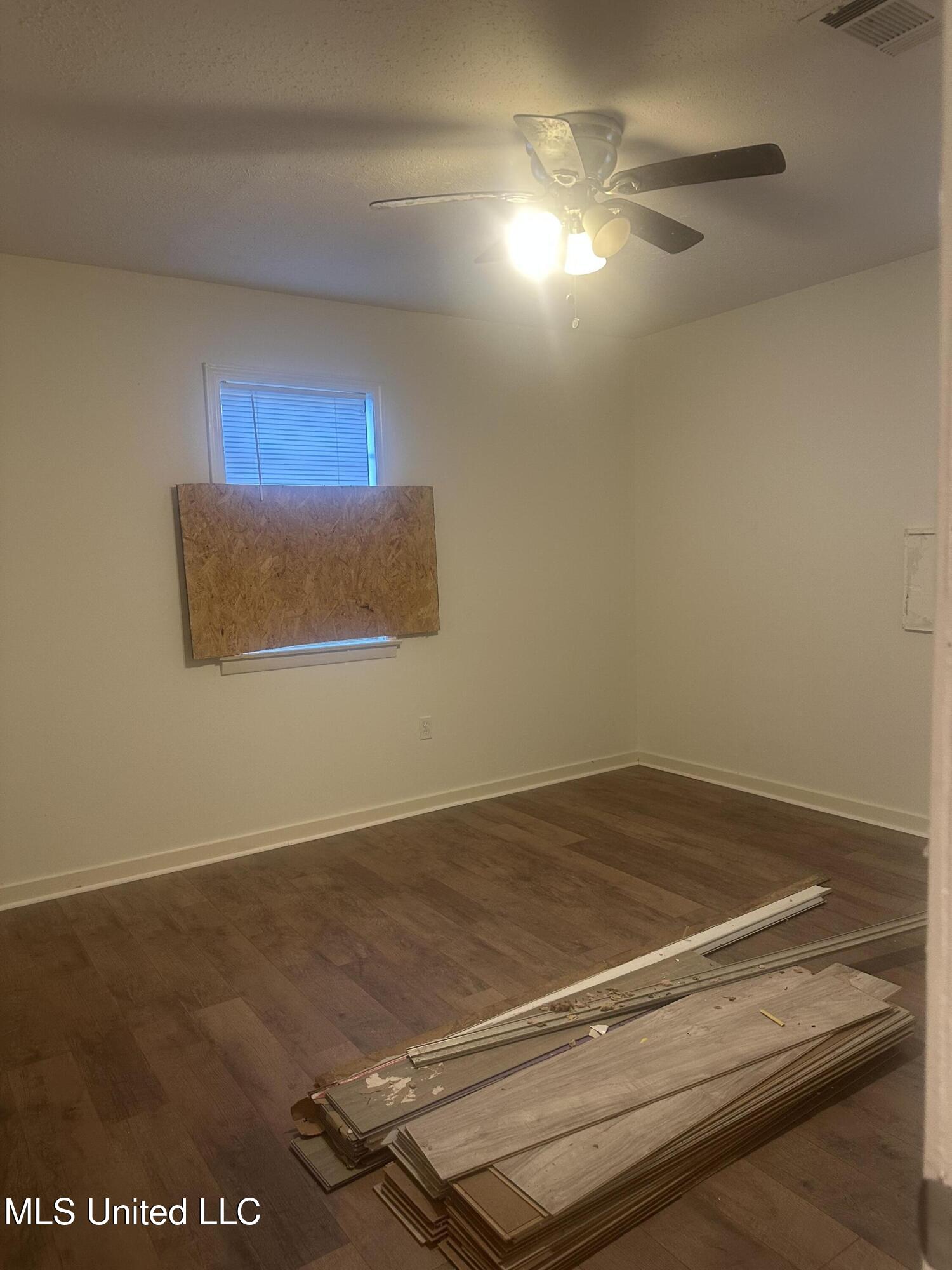 410 Oneida Avenue Jackson, MS 39212 - Photo 17 of 22 IMG_3818