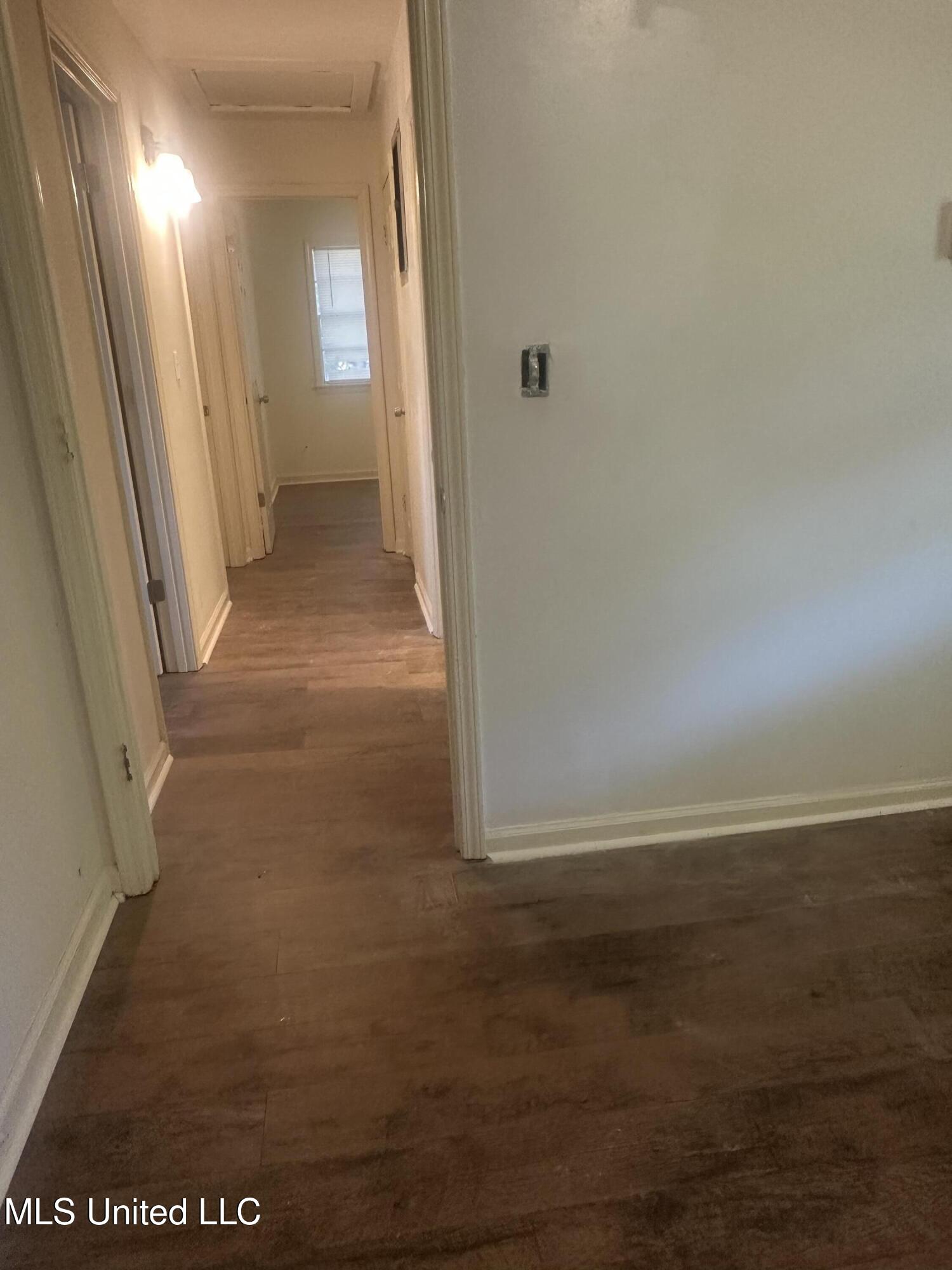 410 Oneida Avenue Jackson, MS 39212 - Photo 8 of 22 IMG_3822