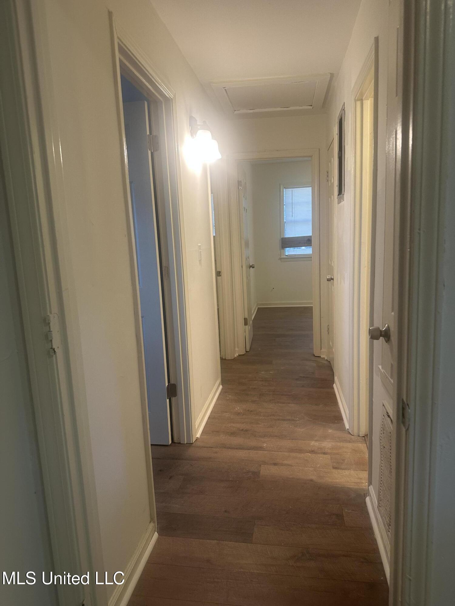 410 Oneida Avenue Jackson, MS 39212 - Photo 9 of 22 IMG_3816