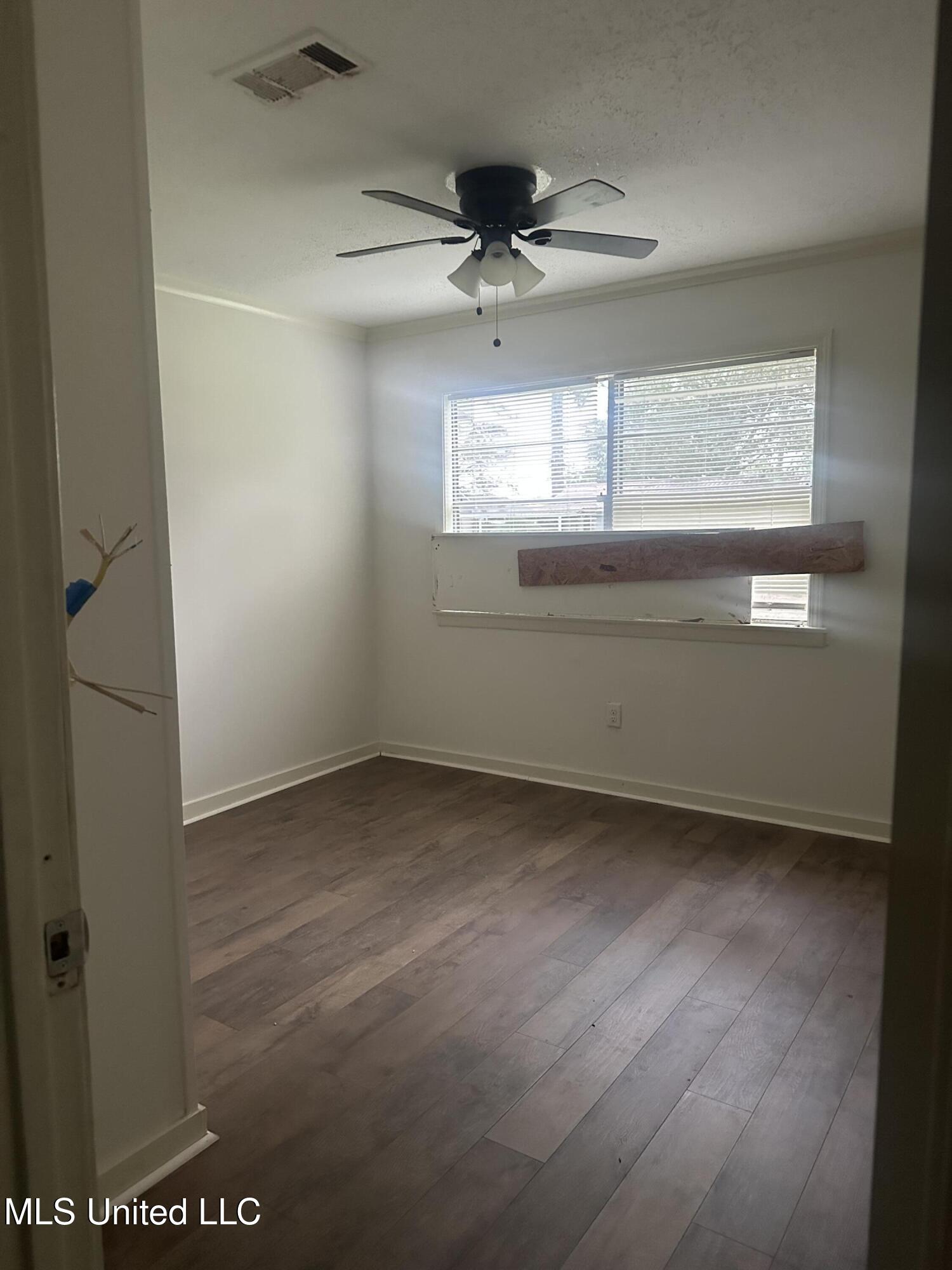 410 Oneida Avenue Jackson, MS 39212 - Photo 10 of 22 IMG_2959