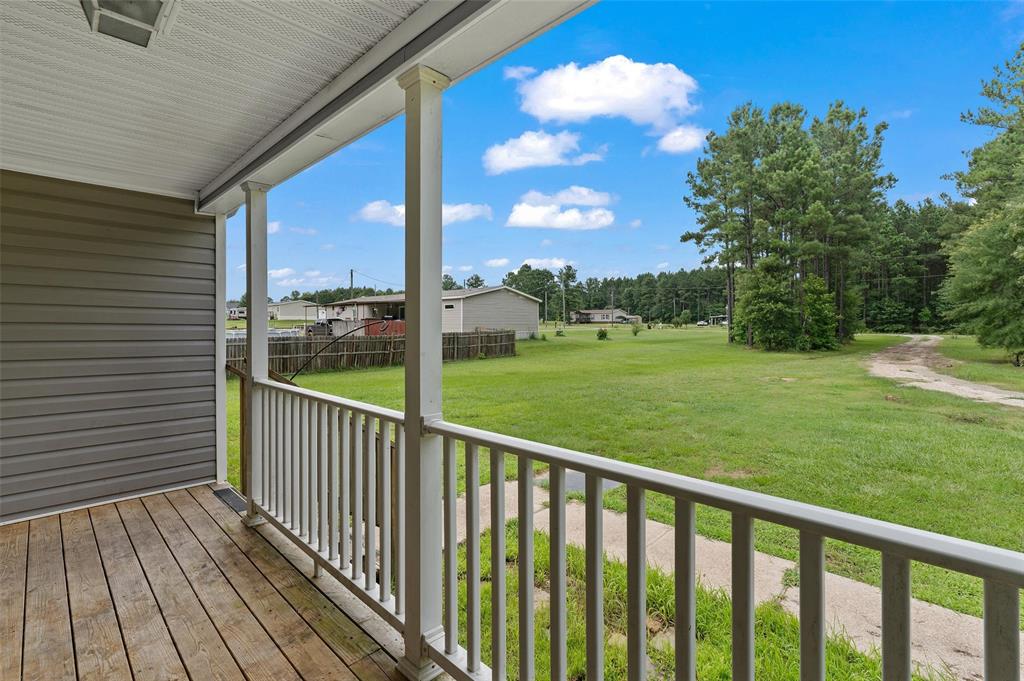 310 Merrill Lane Benton, LA 71006 - Photo 5 of 28