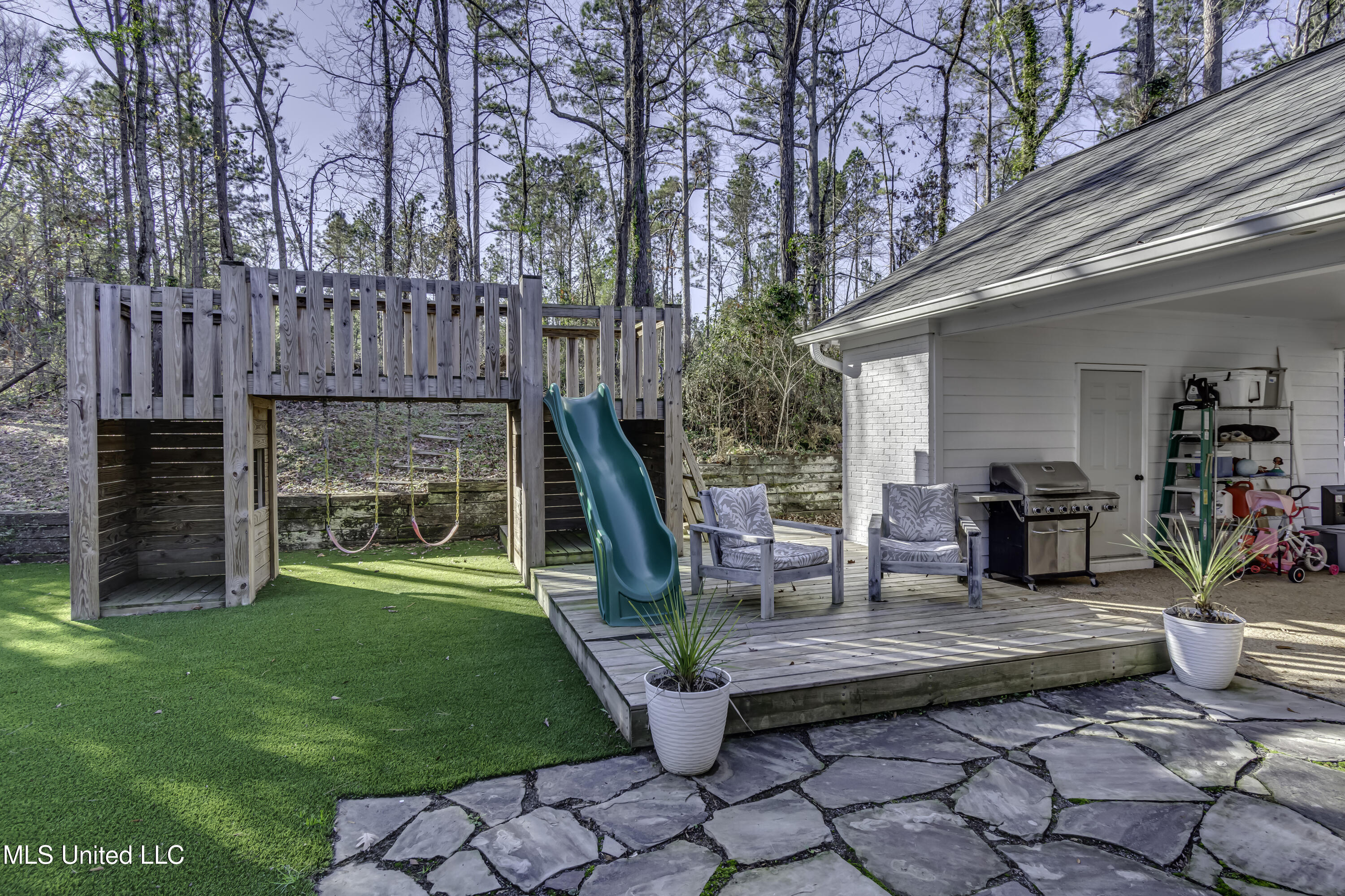 551 Cliffview Drive Brandon, MS 39047 - Photo 45 of 46 551 Cliffview Dr--17