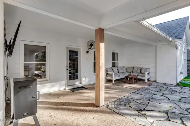 $345,000 | 551 Cliffview Drive, Brandon, MS 39047