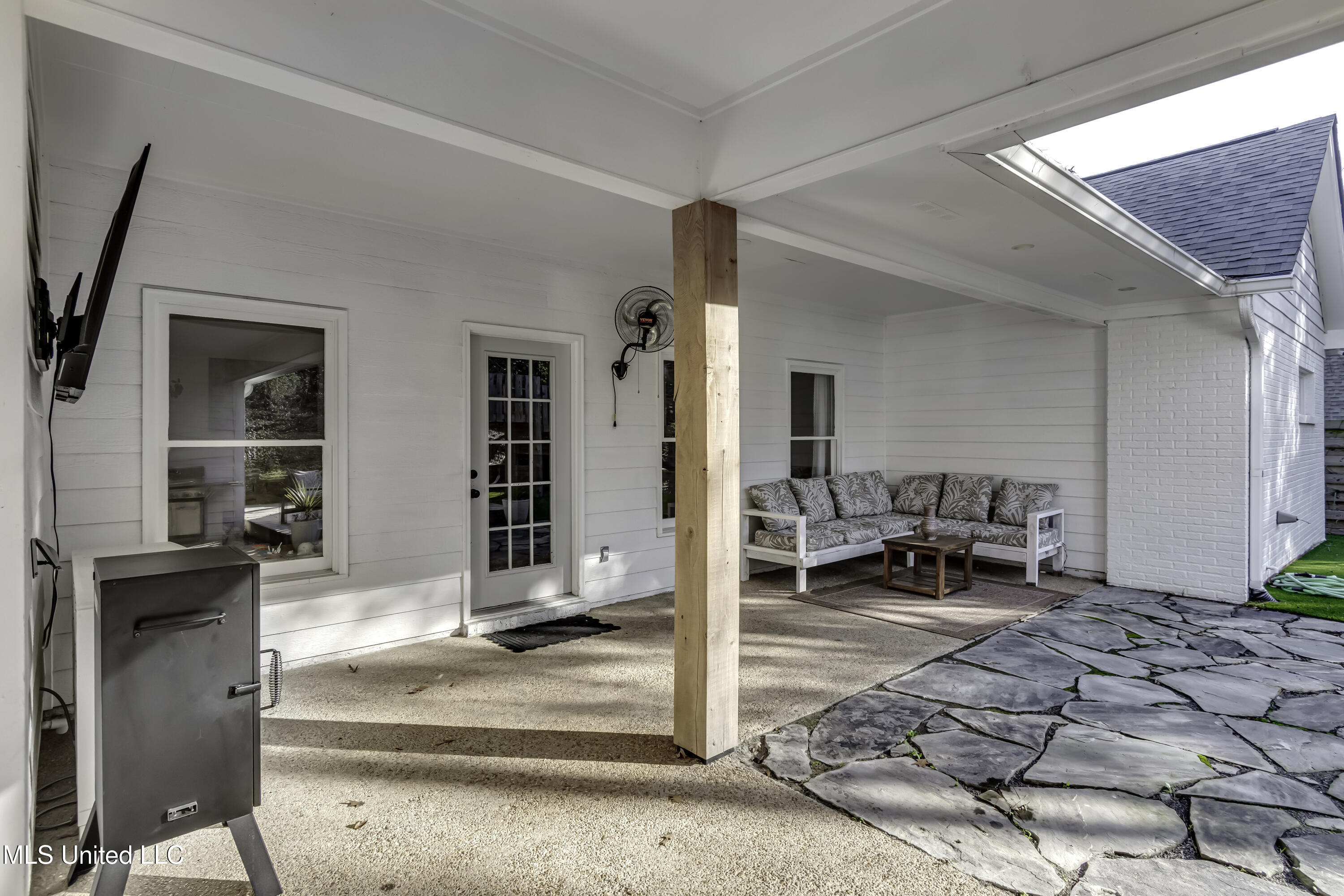 551 Cliffview Drive Brandon, MS 39047 - Photo 6 of 46 551 Cliffview Dr--14