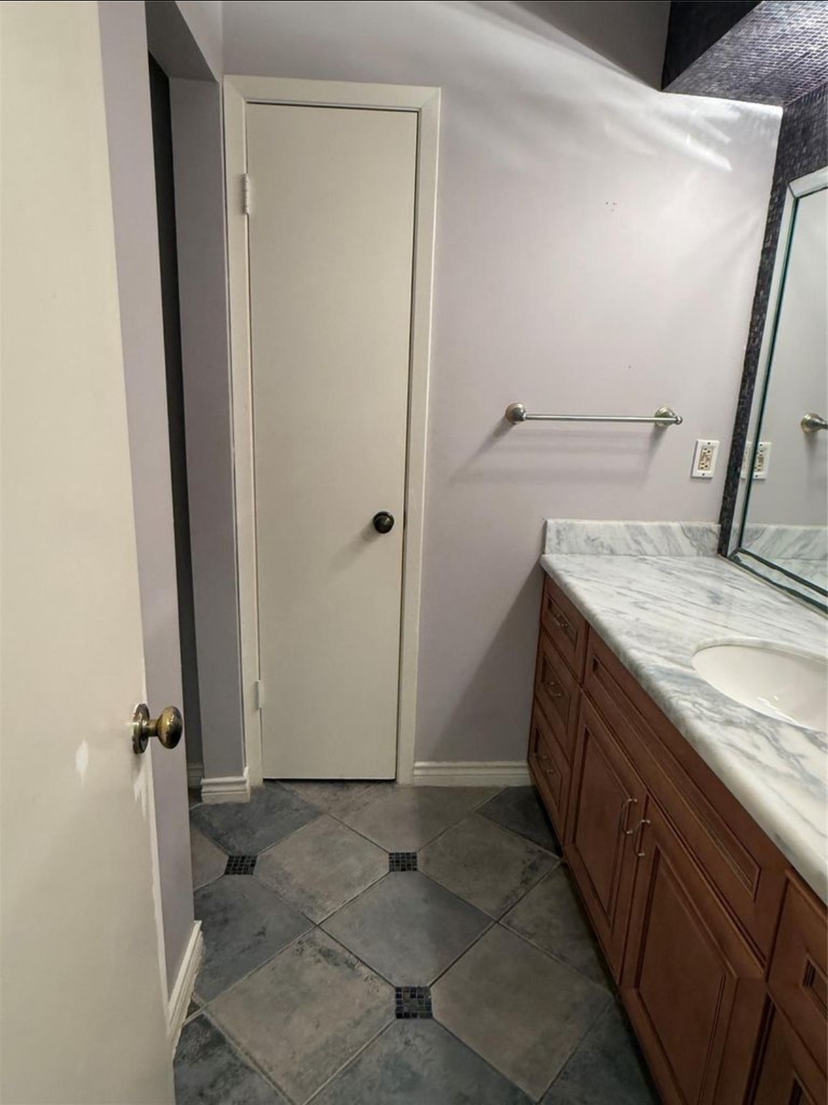 4027 Summit Valley Drive Houston, TX 77082 - Photo 13 of 24