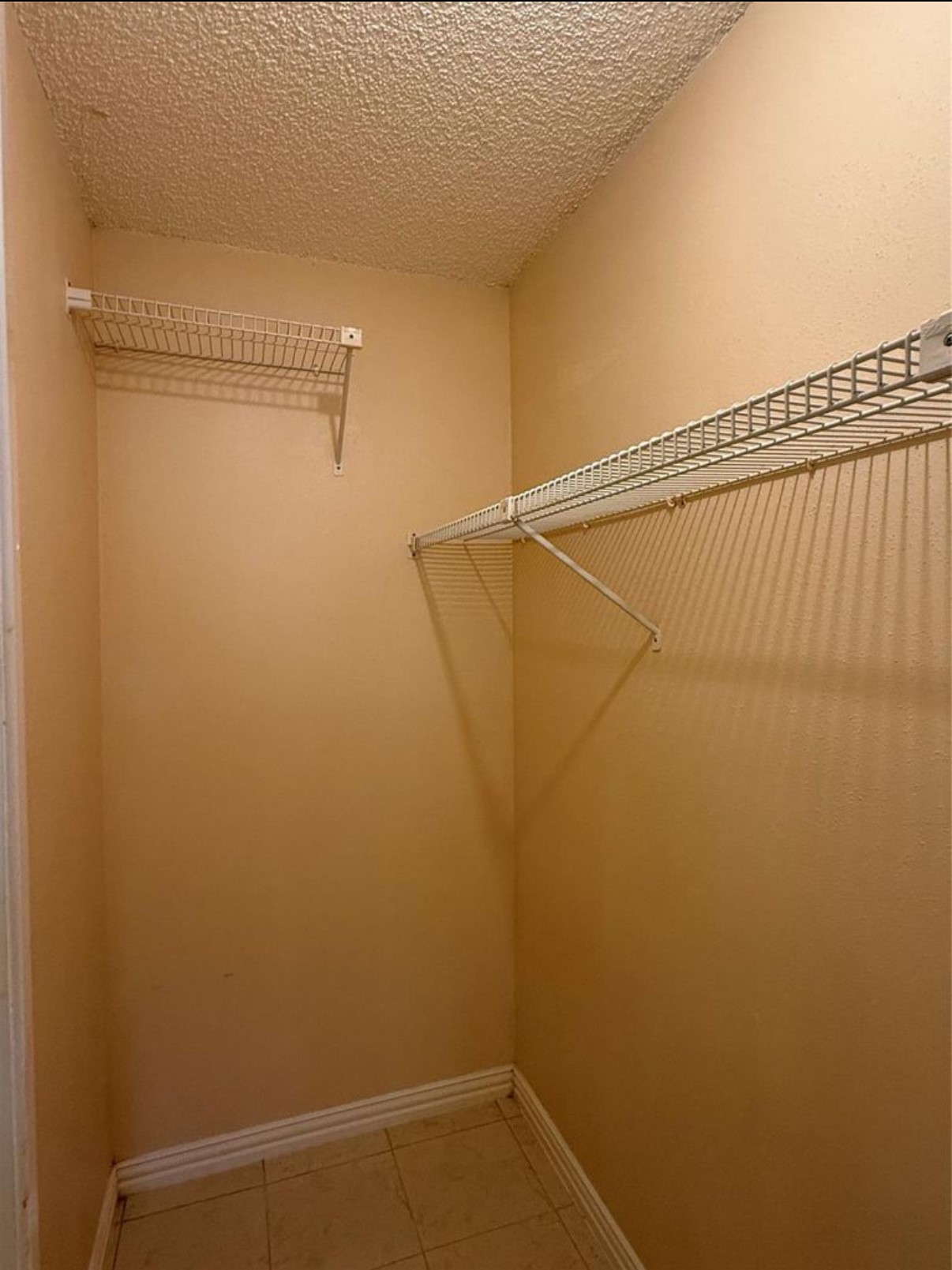 4027 Summit Valley Drive Houston, TX 77082 - Photo 17 of 24