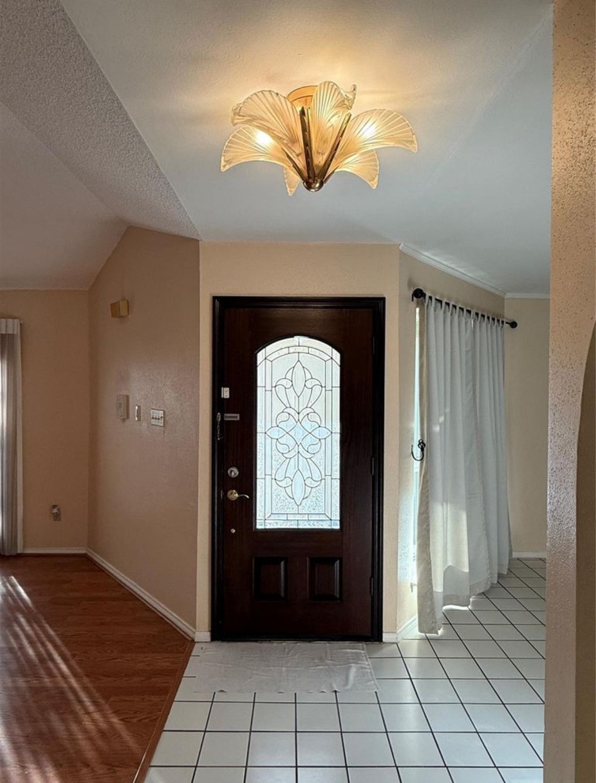 4027 Summit Valley Drive Houston, TX 77082 - Photo 4 of 24