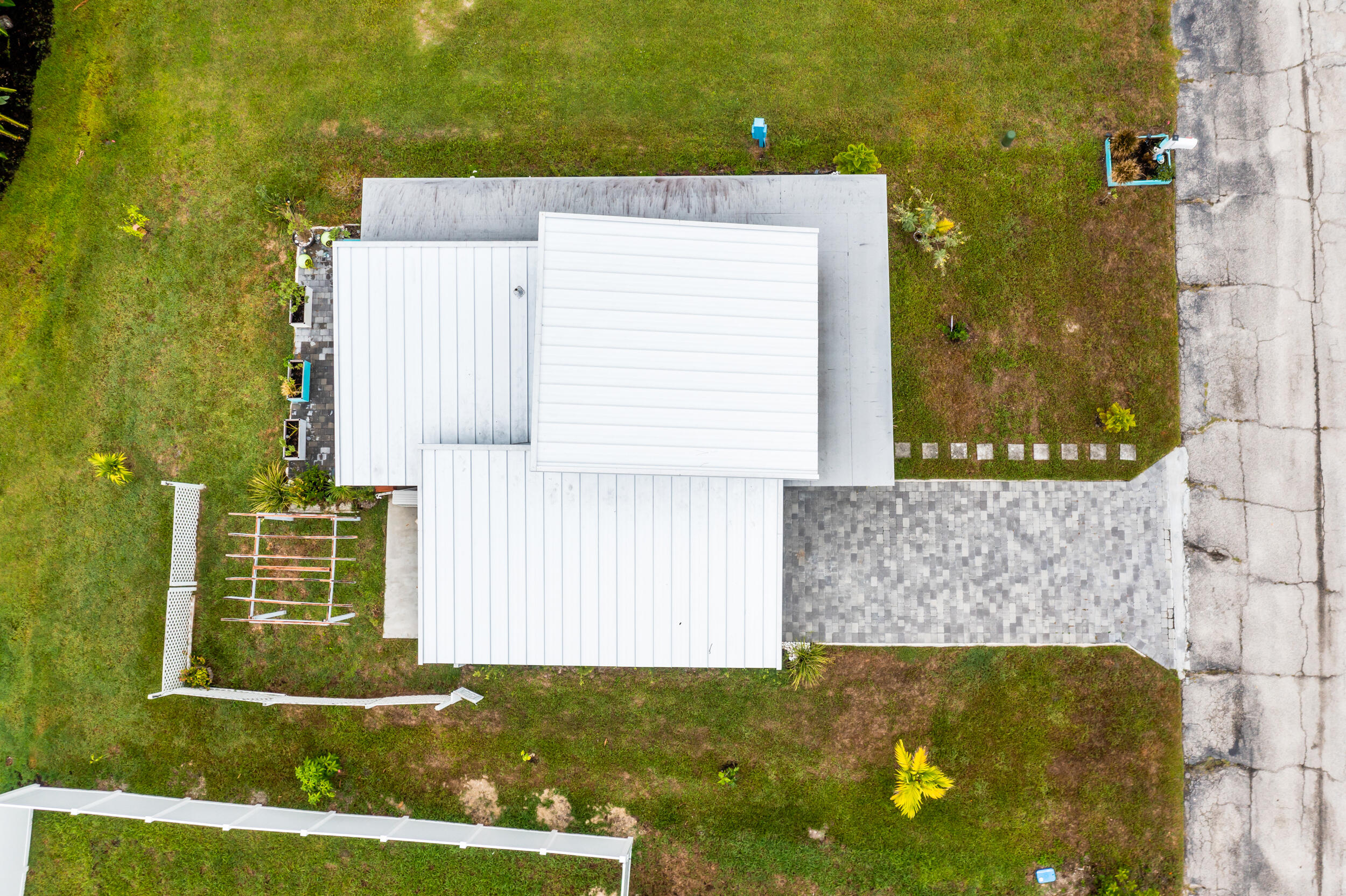 204 Flamingo Road Cocoa, FL 32926 - Photo 17 of 18 front view of a house with a yard