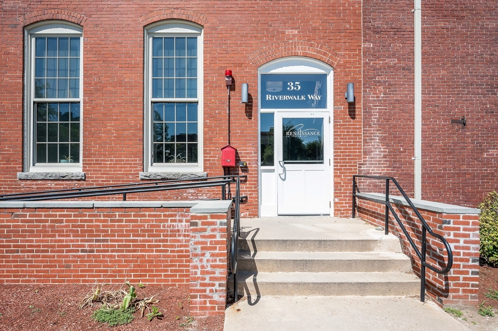 35 Riverwalk Way, Unit R306 Lowell, MA 01854 - Photo 1 of 39 Gallery Image 1