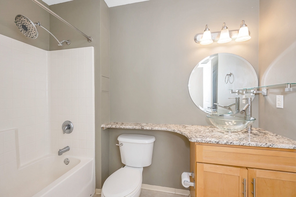 35 Riverwalk Way, Unit R306 Lowell, MA 01854 - Photo 13 of 39 Gallery Image 13