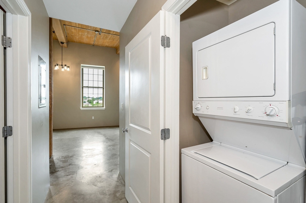 35 Riverwalk Way, Unit R306 Lowell, MA 01854 - Photo 15 of 39 Gallery Image 15