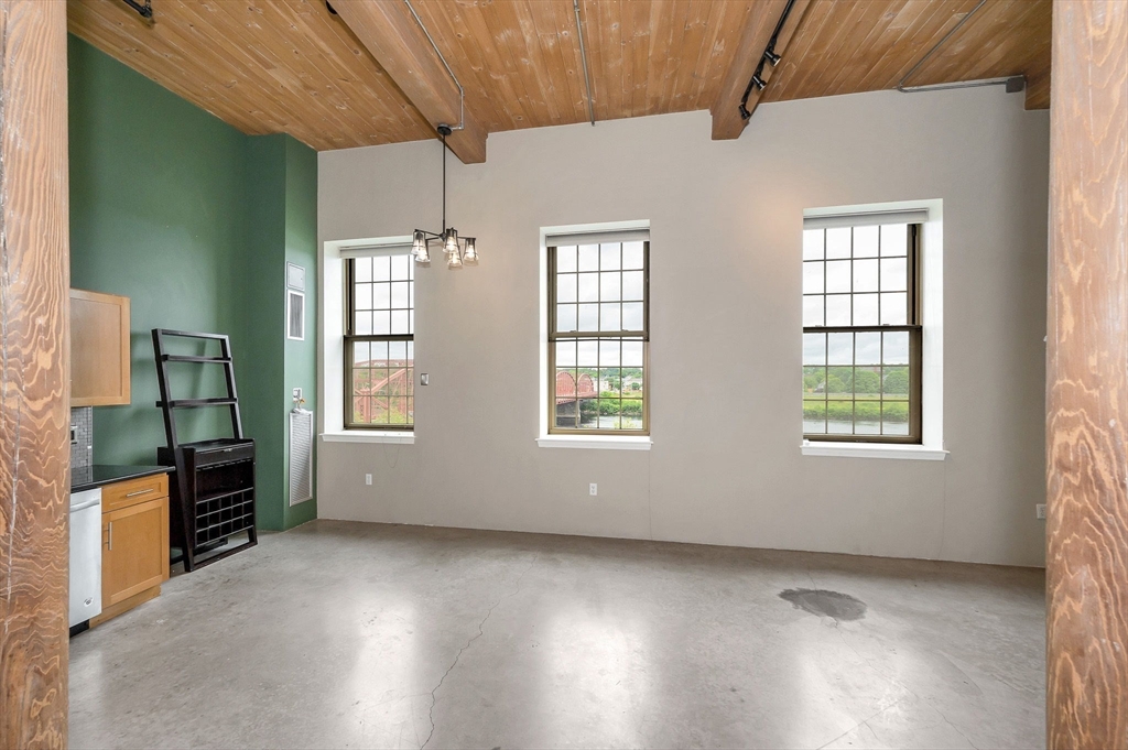 35 Riverwalk Way, Unit R306 Lowell, MA 01854 - Photo 16 of 39 Gallery Image 16