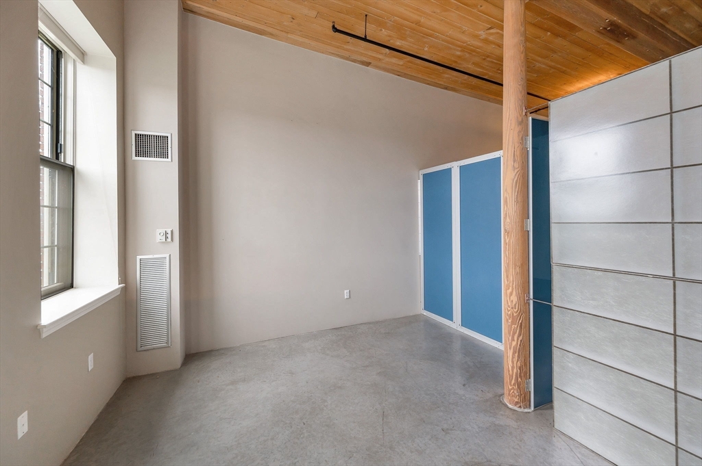 35 Riverwalk Way, Unit R306 Lowell, MA 01854 - Photo 24 of 39 Gallery Image 24