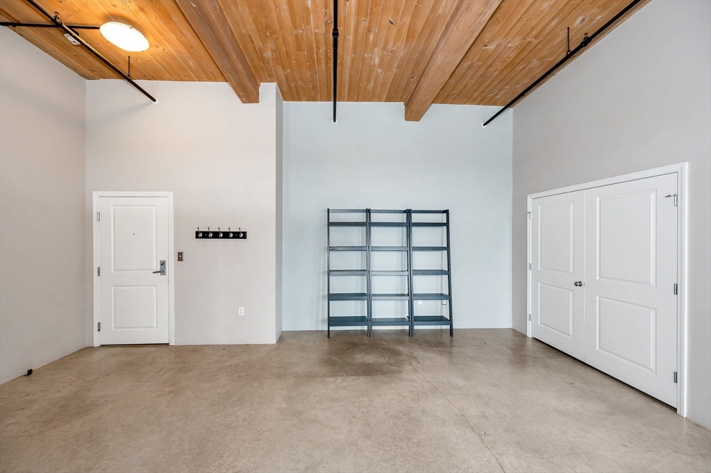 35 Riverwalk Way, Unit R306 Lowell, MA 01854 - Photo 4 of 39 Gallery Image 4