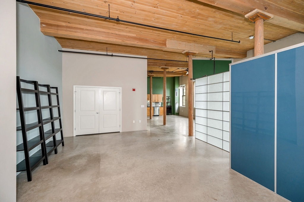 35 Riverwalk Way, Unit R306 Lowell, MA 01854 - Photo 5 of 39 Gallery Image 5