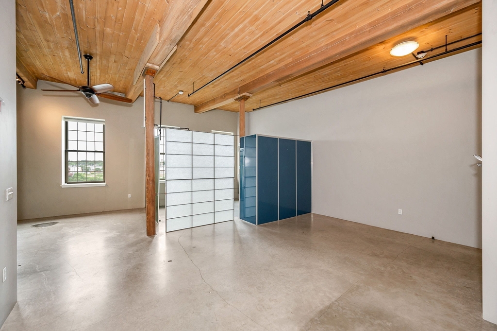 35 Riverwalk Way, Unit R306 Lowell, MA 01854 - Photo 6 of 39 Gallery Image 6