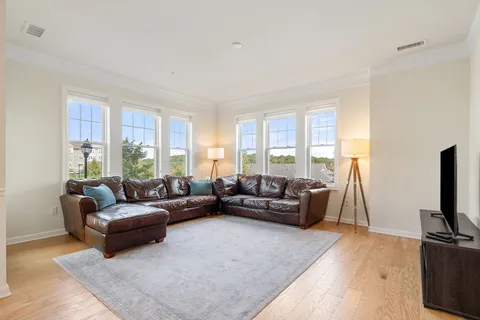 $579,000 | 11101 Peters Farm Way, Unit 101, Westborough, MA 01581