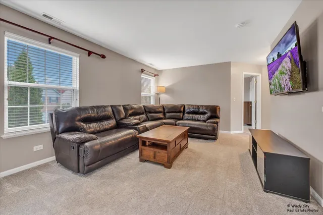 $479,000 | 316 Gregory M Sears Drive, Gilberts, IL 60136