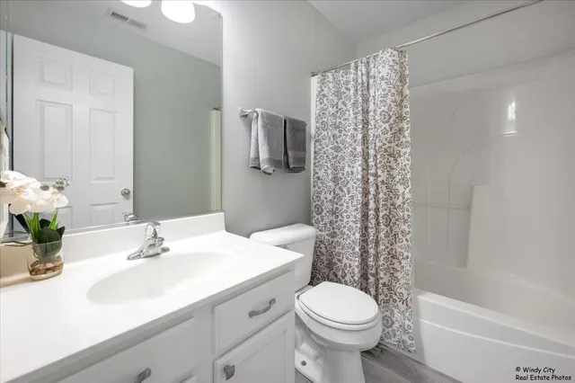 $479,000 | 316 Gregory M Sears Drive, Gilberts, IL 60136