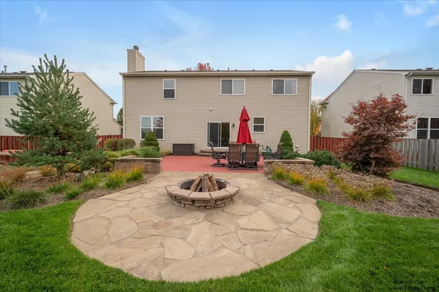 $479,000 | 316 Gregory M Sears Drive, Gilberts, IL 60136