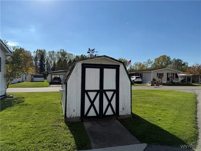 $99,900 | 8 Holly Lane, Cheektowaga, NY 14227