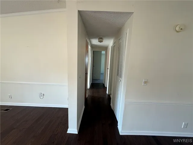 $99,900 | 8 Holly Lane, Cheektowaga, NY 14227