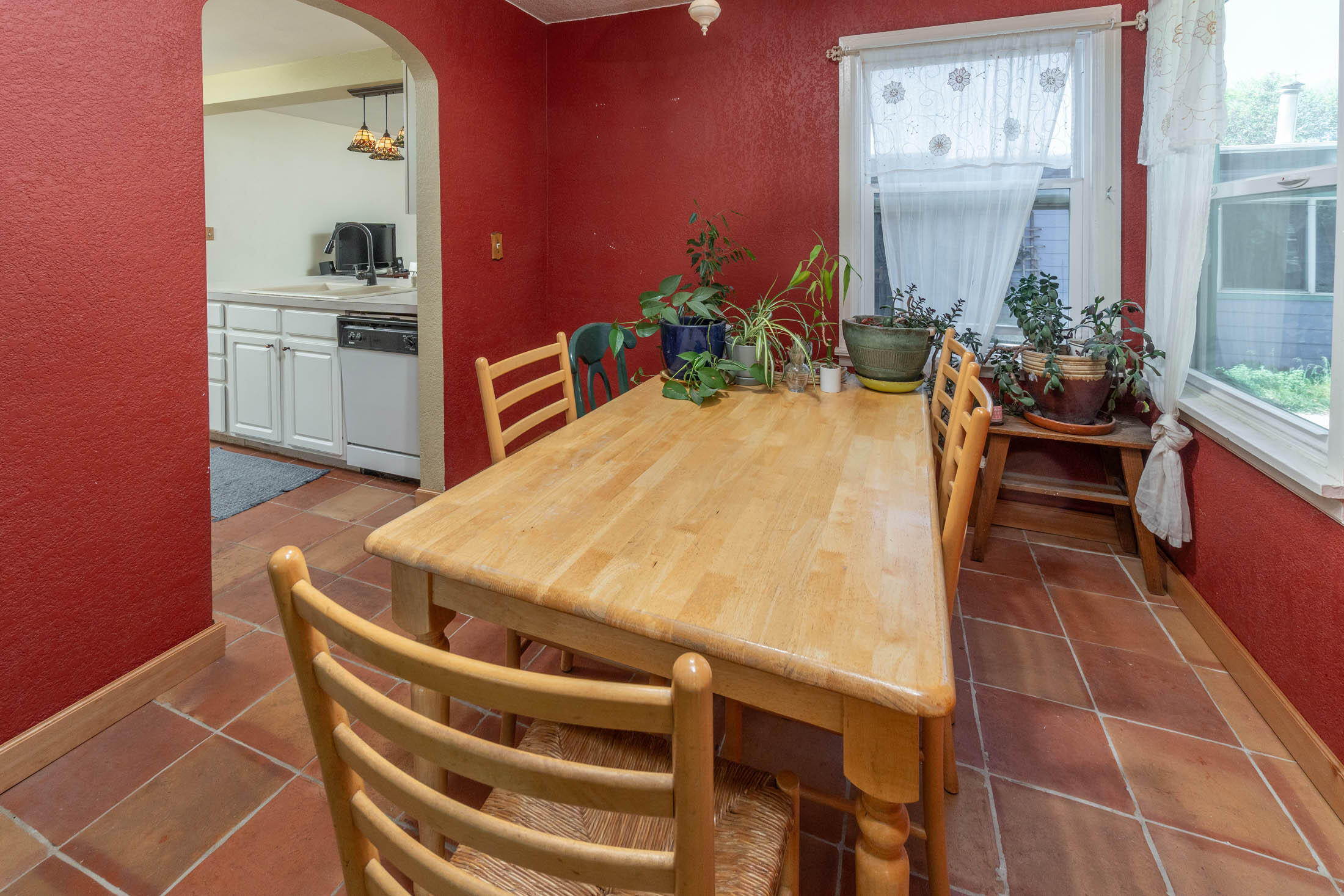 1808 Southwest Kalama Avenue Redmond, OR 97756 - Photo 8 of 22 1808 SW Kalama Ave_0042
