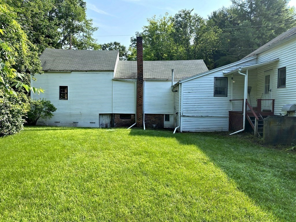 1360 Barre Road Hardwick, MA 01031 - Photo 9 of 35