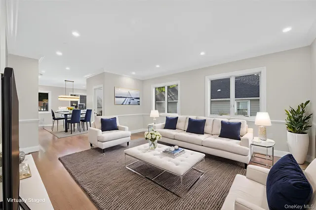 $2,185,000 | 80 Clapham Avenue, Manhasset, NY 11030