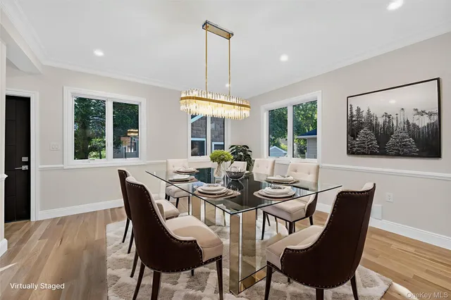 $2,185,000 | 80 Clapham Avenue, Manhasset, NY 11030
