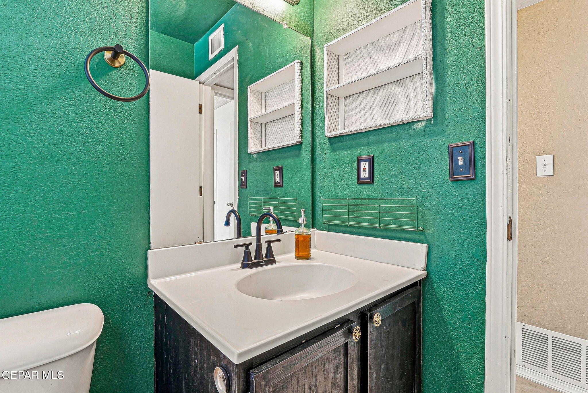 5457 Gate Ridge Circle El Paso, TX 79932 - Photo 22 of 34 7-web-or-mls-IMG_7019